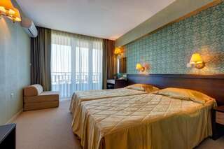 Отель Kalithea Family Hotel Созополь Двухместный номер с 1 кроватью или 2 отдельными кроватями и видом на море-4
